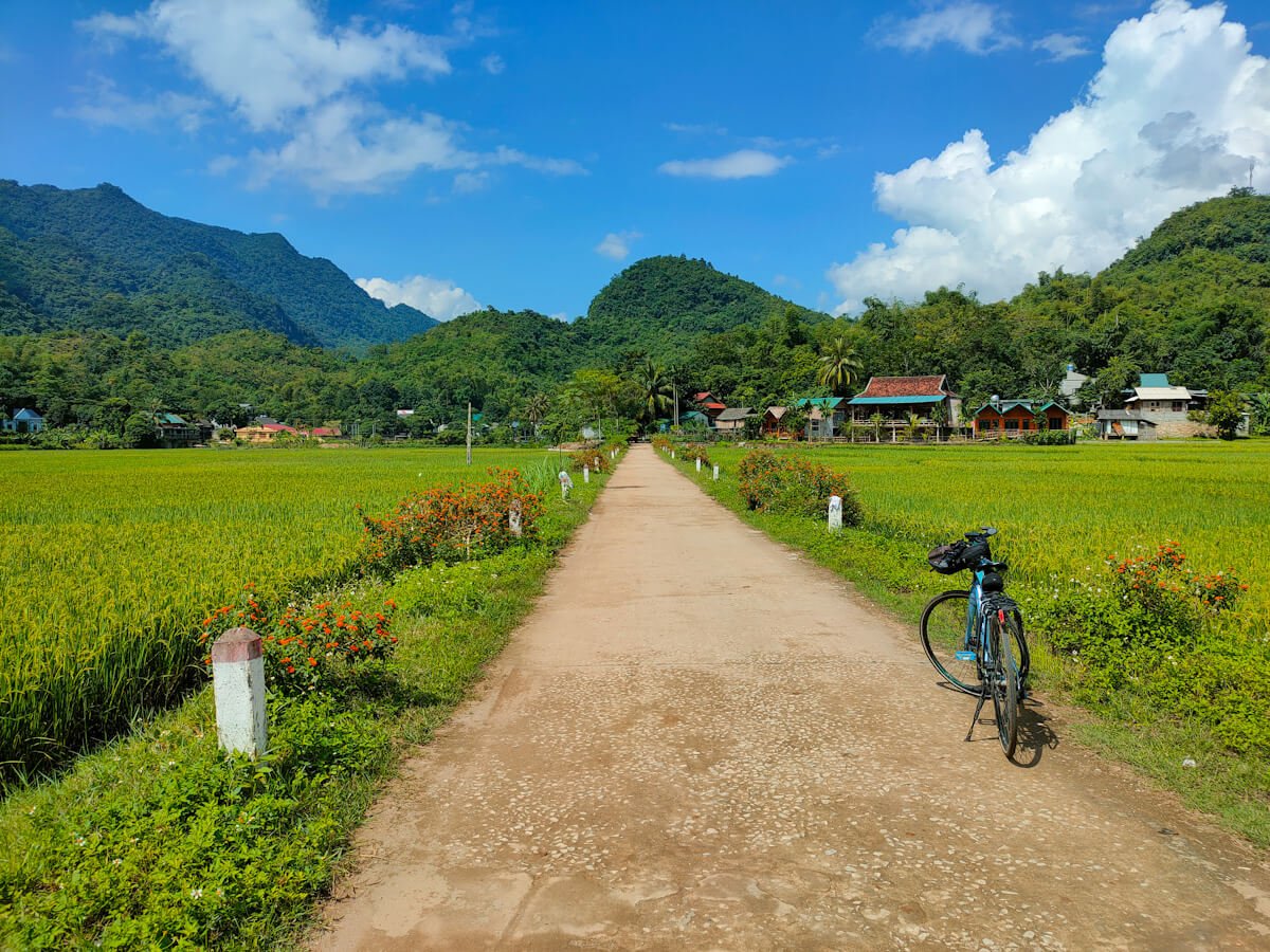 12-Day Northern Vietnam Biking Tour